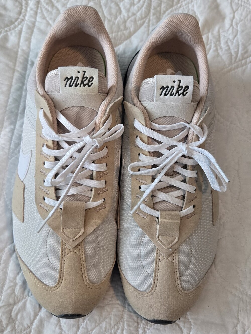 Nike Air Max Pre-Day Runner in Beige and White